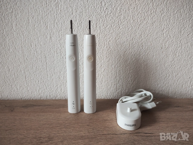 2 броя Philips Sonicare HX367 бяла