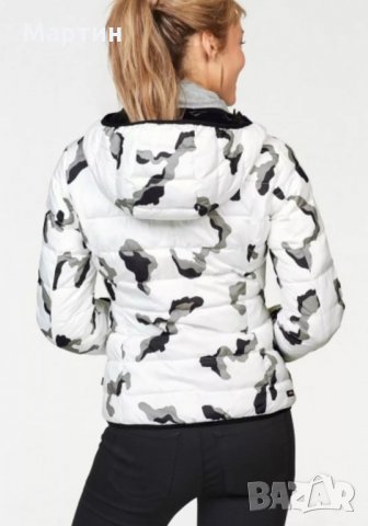 Дамско яке Napapijri Aerons - размер М, снимка 7 - Якета - 34889314