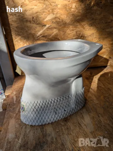 Стояща тоалетна чиния с долно оттичане, бяла,на едро, снимка 1