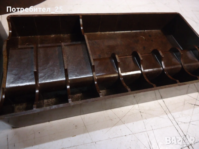 Бакелитени кутии от шевни машини., снимка 8 - Шевни машини - 53068710