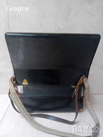 Акордеон Велтмайстер  (Weltmeister ) 40 баса , снимка 5 - Акордеони - 52166383