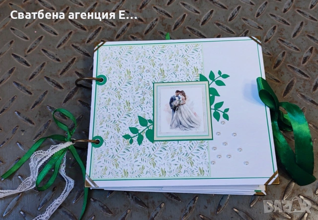 Ръчно изработени сватбени албуми, снимка 3 - Подаръци за сватба - 53045372