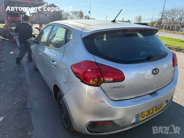 На части Kia Ceed Кия Сеед 2014 година 1600 кубика дизел, снимка 5 - Автомобили и джипове - 53060895