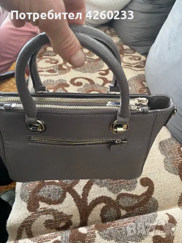 Чанта Guess, снимка 10 - Чанти - 48175489