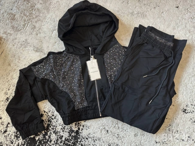 дамски екипи , снимка 3 - Спортни екипи - 51593557