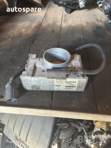 Дроселова клапа Volvo Волво S60/S80/V70. 2.4 бензин. 8644345. 