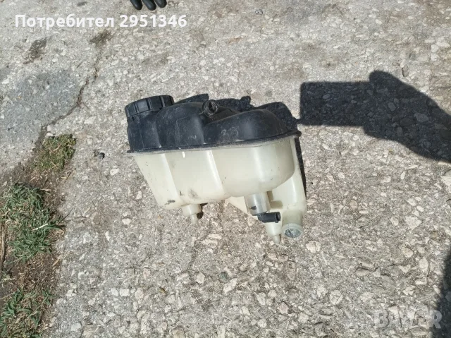 Казанче антифриз Мерцедес Е Mercedes W211, снимка 3 - Части - 56246647