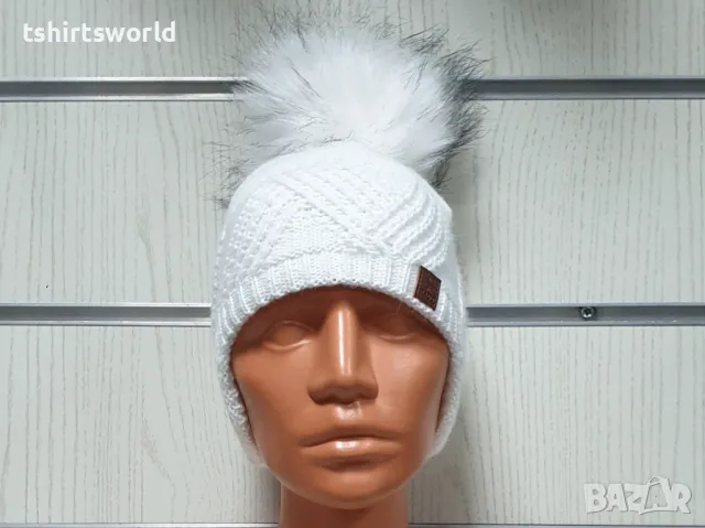 Нова детска зимна шапка тип ушанка с помпон в бял цвят, снимка 6 - Шапки, шалове и ръкавици - 47893991