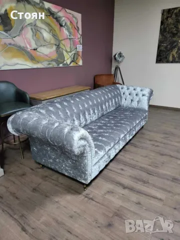 Голям сив диван от плат Честърфийлд и табуретка, снимка 2 - Дивани и мека мебел - 48286284