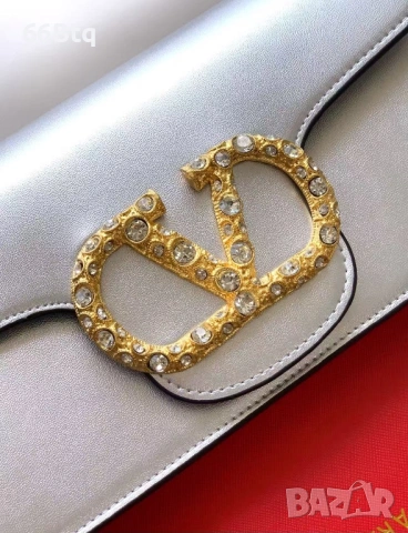 Дамска чанта V.A.L.E.N.T.I.N.O, снимка 3 - Чанти - 53289119