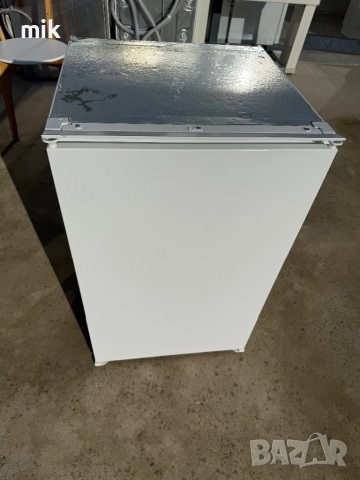 Малък хладилник с камера МИеле за вграждане , снимка 6 - Хладилници - 52502425