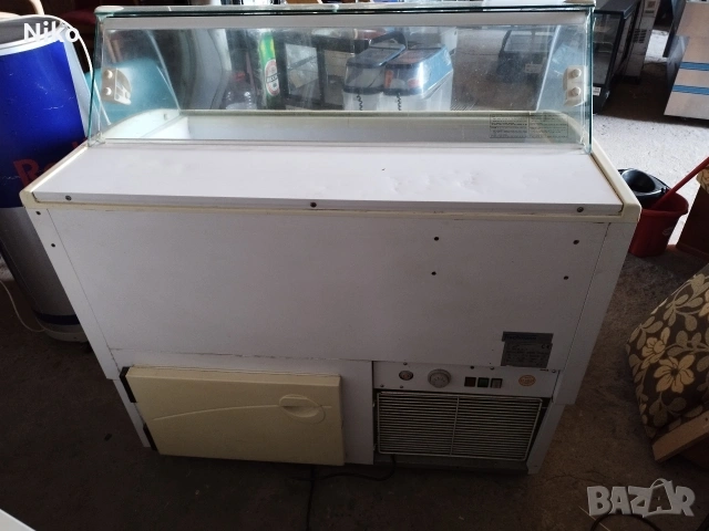Витрина за сладолед , снимка 3 - Хладилни витрини и фризери - 54264207