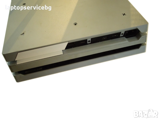 Плейстеишън PlayStation PS 4 Pro Работещ, снимка 3 - PlayStation конзоли - 52502446