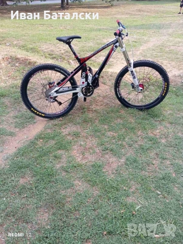 Downhill bike 26 La pierre Перфектен , Boxxer Rockshox , Fox dh. MAXXIS, снимка 5 - Велосипеди - 51424212