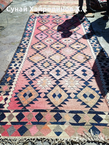 Ръчно тъкан килим, снимка 2 - Килими - 44806559