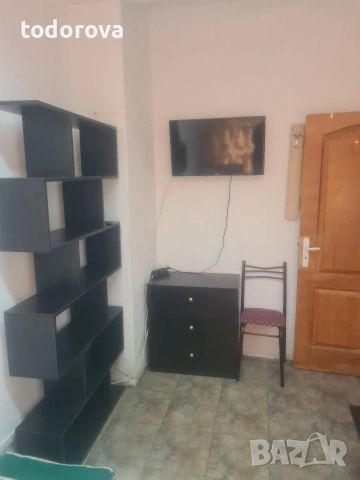 етаж от къща за нощувка за 5 човека ,три стаи,баня,кухня, снимка 2 - Къщи - 53882726