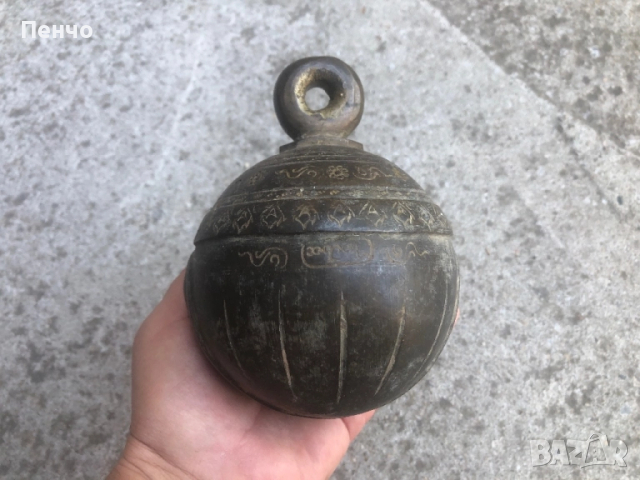 старинен бронзов, огромен звънец /хлопка, камбанка/, снимка 3 - Антикварни и старинни предмети - 51461254