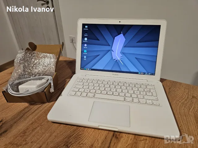 БЯЛ Apple MacBook 13" A1342 late 2009 Core 2 Duo 2.26Ghz| 8GB RAM | 128GB SSD | Зарядно | 2.5ч. Бат