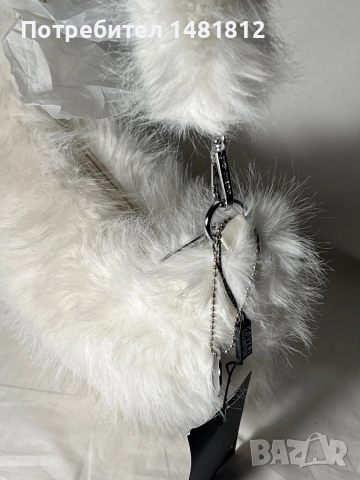 Малка пухкава чантичка , снимка 3 - Чанти - 52977090