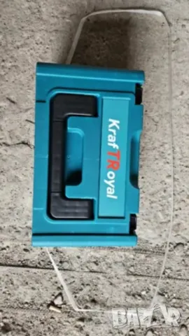 ГАЙКОВЕРТ+2 батерии РОЯЛ 36V/8.0Ah Li-Ion 950 N Акумулаторен гайковерт, снимка 3 - Други инструменти - 49271418