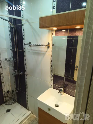 Продава се тристаен апартамент , снимка 1