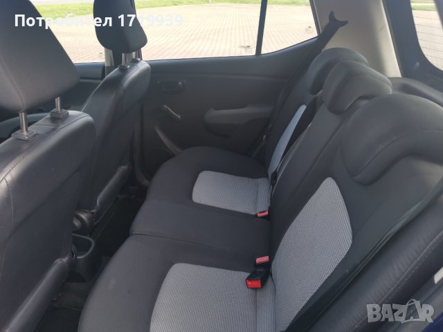 Hyundai i10 1.1 i Active Automatic, снимка 9 - Автомобили и джипове - 38610539