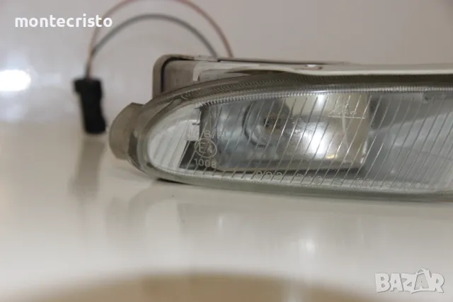 Десен халоген Chrysler Voyager GS (1996-1999г.) 4676538 / десен фар за мъгла 4676538AE / 4676538-AE, снимка 2 - Части - 48281430