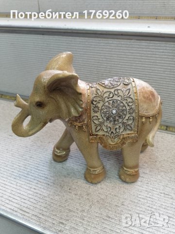 Продавам статуетка слон в златно! , снимка 1 - Декорация за дома - 38204092