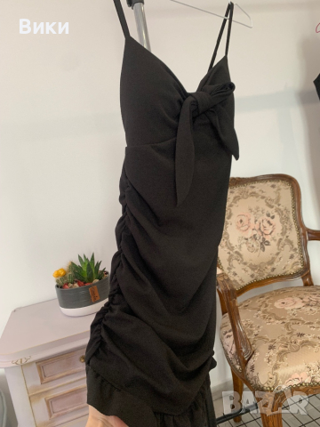 Черна рокля в размер XS, снимка 8 - Рокли - 44518637
