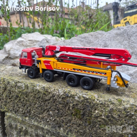Tatra 8x8 бетон помпа 1:43, снимка 2 - Колекции - 54277626
