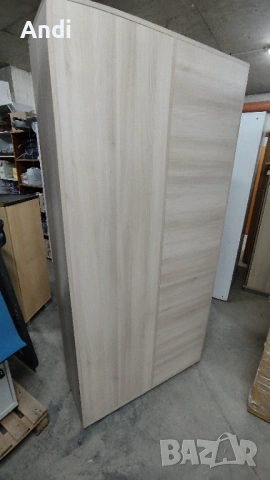 Продавам Гардероб - с четири врати и рафтове 203/40/100 със забележки, снимка 9 - Гардероби - 53331669
