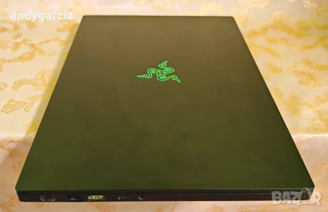 Razer Blade 15/Intel Core i7-11800H/NVidia RTX 3070 8GB/16GB RAM/512GB SSD/15.6 2560x1440 (Quad HD), снимка 10 - Лаптопи за игри - 56021031