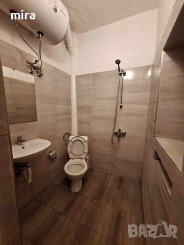 Обзаведена стая Център до метро Театрална, снимка 5 - Стаи под наем - 52219814