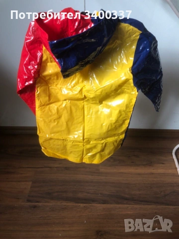 Нов дъждобран за момче или момиче – 4 години - 100% водоустойчив, снимка 3 - Детски якета и елеци - 53938481