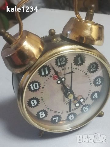 Будилник. Механичен часовник. Vintage watch. SHANGHAI. CINA. Китайски. 