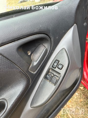  Продавам Toyota Yaris 1.0 бензин 68 коня НА ЧАСТИ , снимка 6 - Автомобили и джипове - 42712156