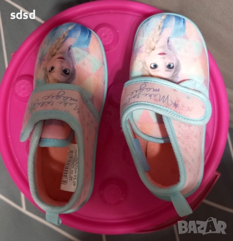 Детски пантофи 26 номер , снимка 3 - Детски пантофи - 52260932