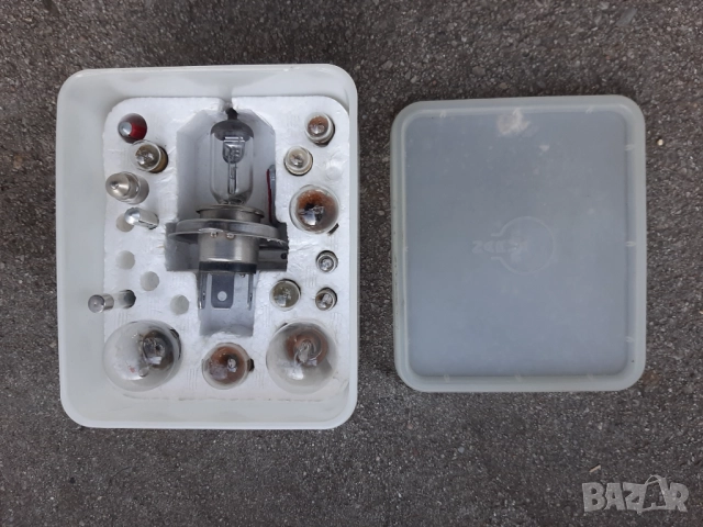 Стъкла за Трабант оригинални крушки комплект, снимка 11 - Части - 52313783