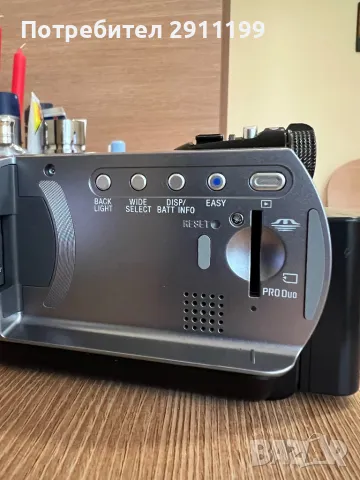 Видеокамера Sony Handycam 30GB HDD, снимка 3 - Камери - 50373343