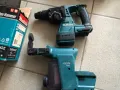 Перфоратор Makita 242 с прахосмукачка , снимка 2