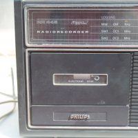 радио касетофон Филипс , снимка 2 - Радиокасетофони, транзистори - 34116922