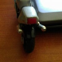 Умален модел на спортен мотоциклет , снимка 4 - Колекции - 36664828