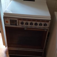    Електрическа готварска печка  " ARTUR MARTIN " с грил, снимка 1 - Печки, фурни - 42712286