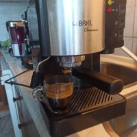 Кафемашина Бриел с ръкохватка с крема диск, работи отлично и прави хубаво кафе с каймак , снимка 3 - Кафемашини - 40873070