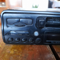 Стар авто радиокасетофон Pioneer, снимка 2 - Други ценни предмети - 44759626