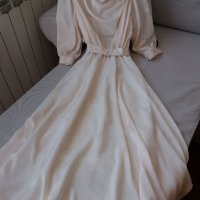 Копринена рокля, снимка 1 - Рокли - 36740776