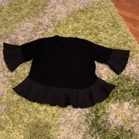 Черна блуза с къдрици, снимка 1 - Блузи с дълъг ръкав и пуловери - 34874010