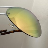 GUESS огледални слънчеви очила с кутия и кърпичка, снимка 1 - Слънчеви и диоптрични очила - 37201434