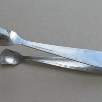 Фина стара метална щипка за бучки захар, 12 см, запазена, снимка 1 - Прибори за хранене, готвене и сервиране - 42261625