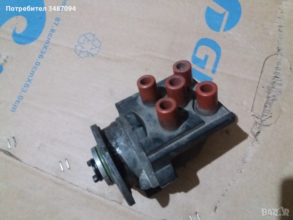 Дистрибутор Bosch 0237521044 Audi 80/100/А6/С4, снимка 1